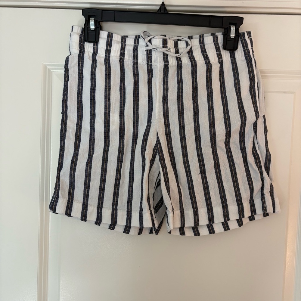 H&M Women’s Striped White & Blue Cotton Shorts - Picture 6 of 10